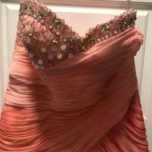 Dave & Johnny prom dress
